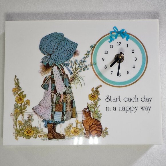 Vintage Holly Hobbie Wall Clock by Trenmark, Inc. With Original Box - Picture 14 of 14